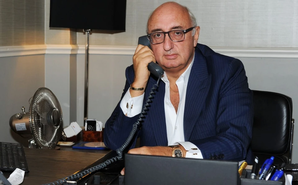 乔纳森·巴内特