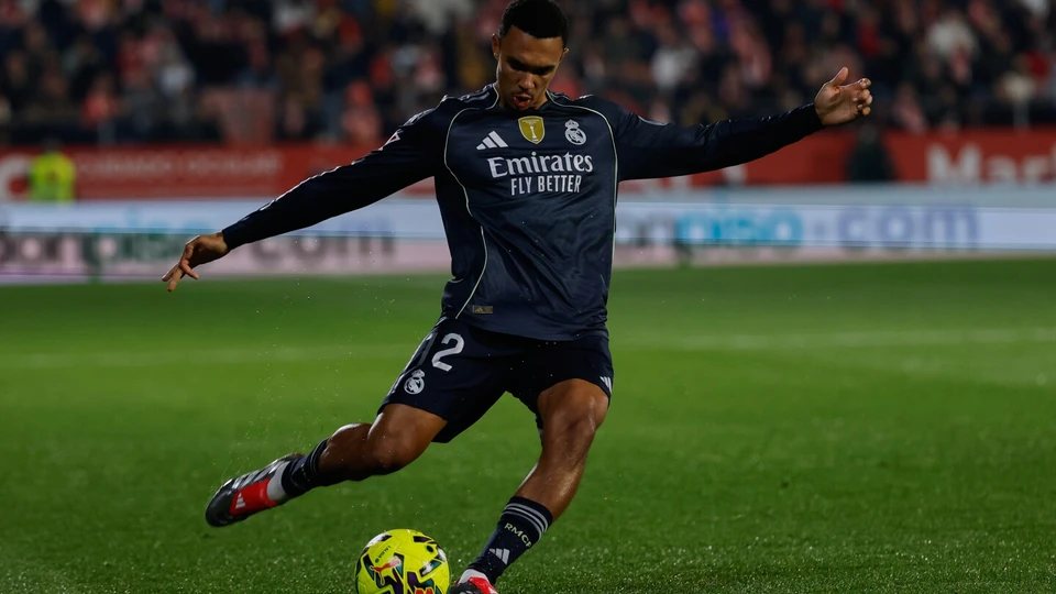 亚历山大-阿诺德