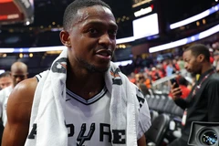 德阿隆·福克斯