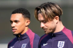 特伦特·亚历山大-阿诺德