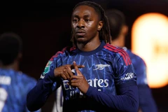 埃贝雷奇·埃泽